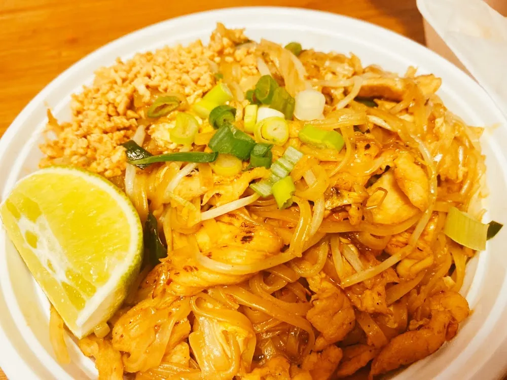 Crab Rangoon & Pad Thai